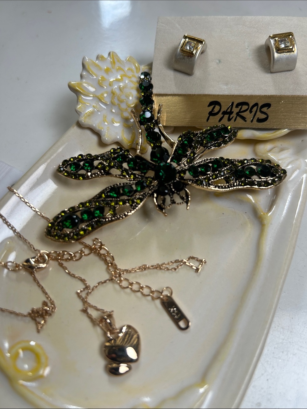 Set 3 pz Aris Green and Gold Dragonfly Brooch with Dark Emerald Crystals